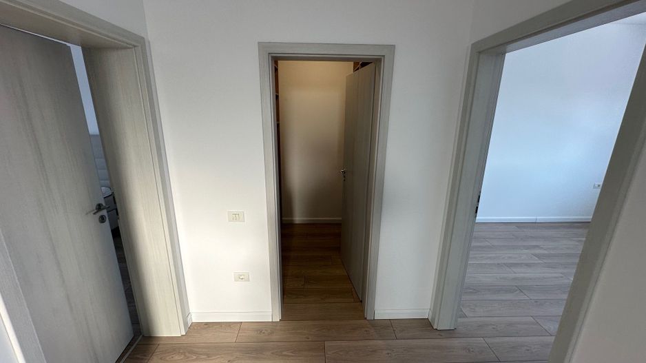 Duplex despărtit  prin garaj zona Ikea - Poză 25
