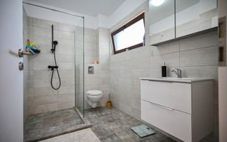 Casa individuală de vânzare Sânpetru, 5 camere, garaj, foișor, curte - Poză 20