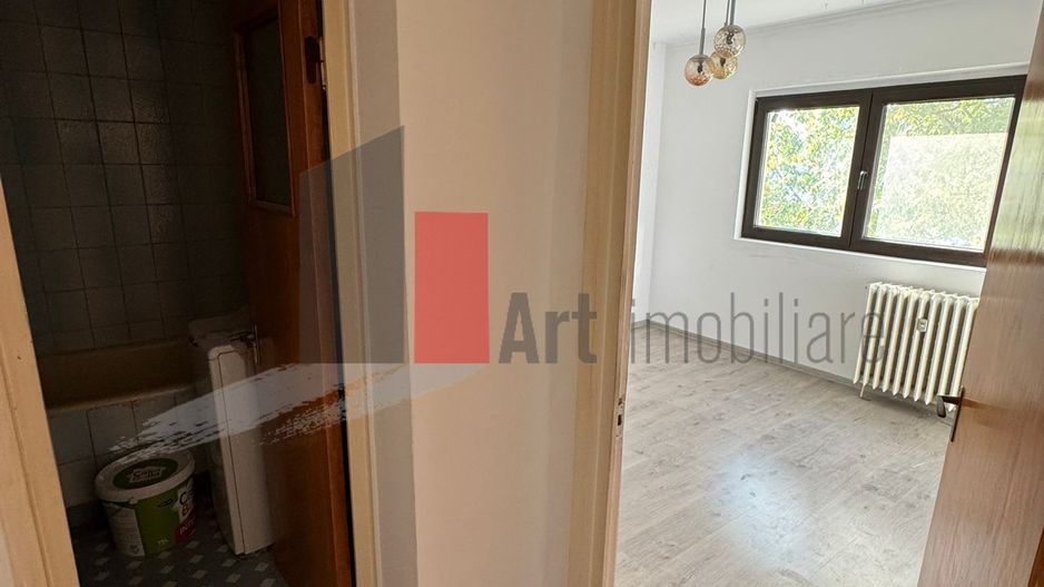 De vânzare – Apartament 3 camere, Sector 4 - Poză 7