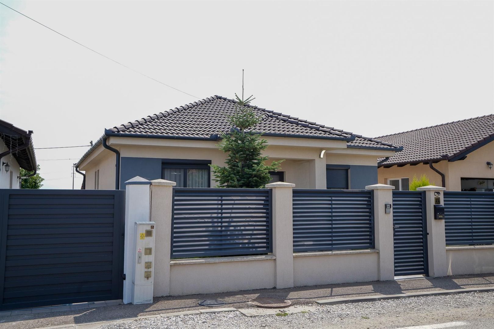 Casa la cheie la intrare in Santandrei - Poză 5