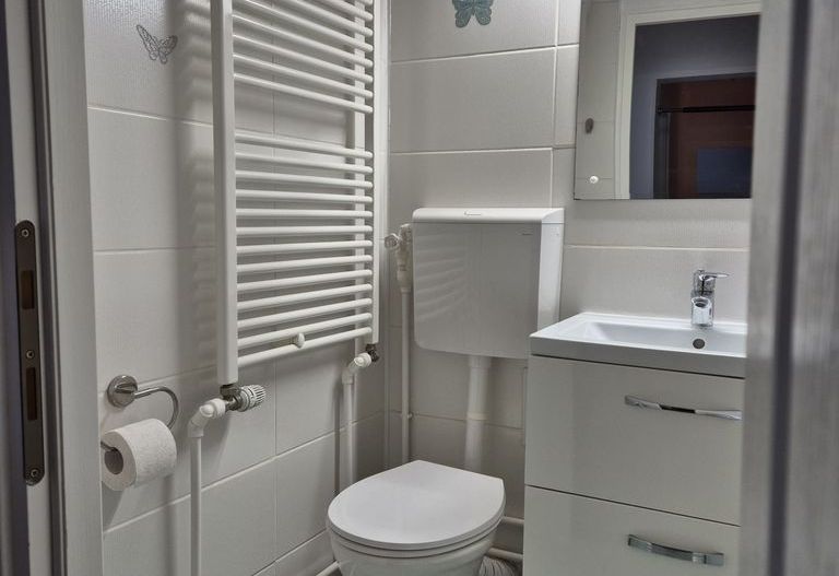 Apartament Luminos 4 camere cu Centrala si 2 locuri parcare. Izvorul Muresului. - Poză 14