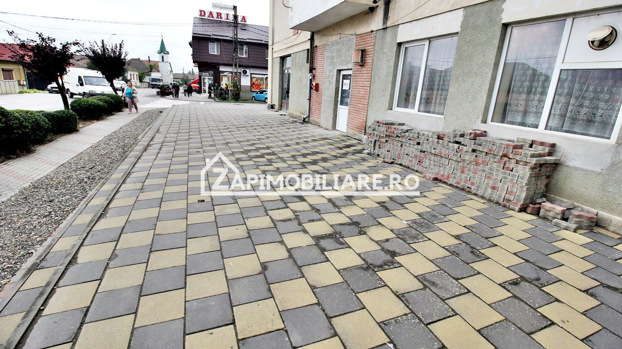 Hală + birouri si spatiu comercial 700 mp. teren 2.500 mp - Poză 5