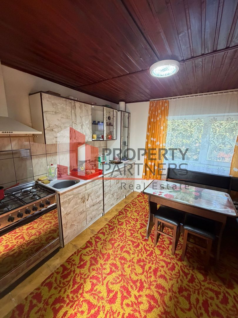 Casă tradițională cu 1800 mp teren  în Sohodol, Bran | Priveliște superba - Poză 18