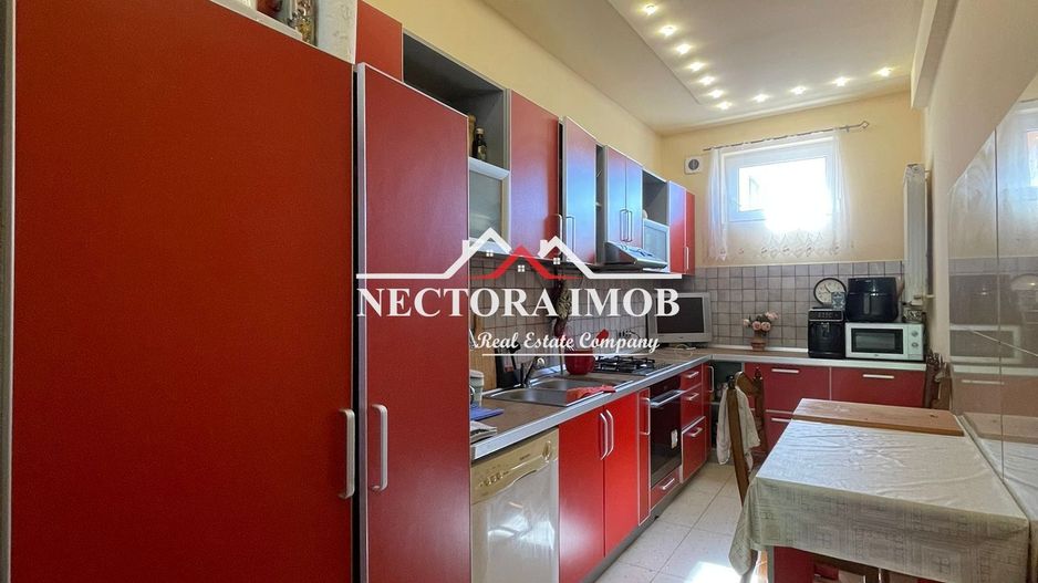 NECTORA IMOB-Casa 4 camere, Str. Constantin Tanase, zona Horea, 200 mp - Poză 11