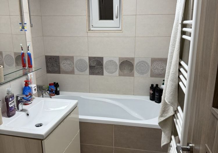 Apartament 2 camere, decomandat, etaj 1/4 - Micro20 - Poză 7