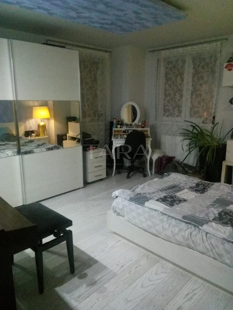 Apartament cu 4 camere de vânzare în zona Europa - Poză 8