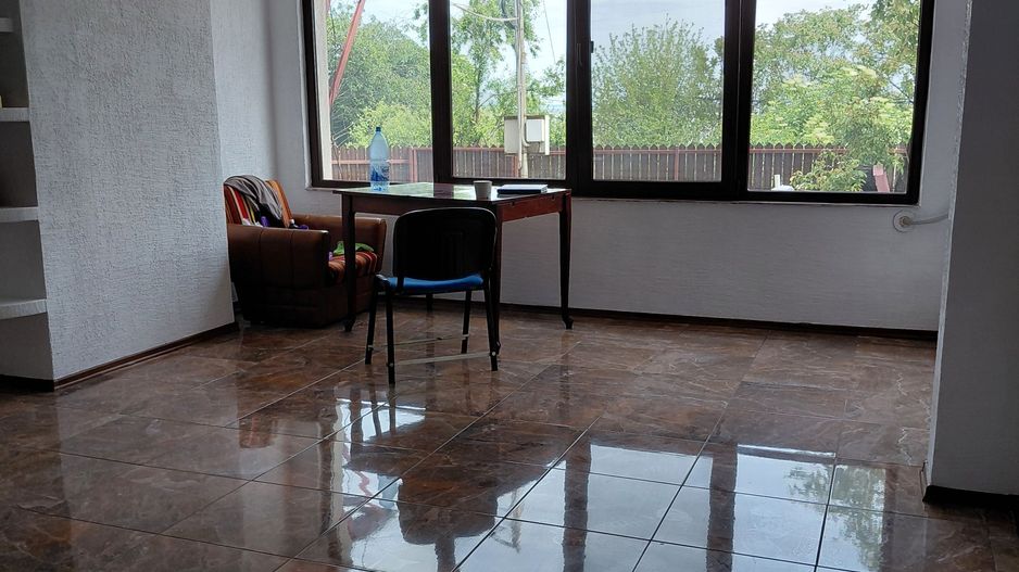 Casa P+1 zona Traian cu vedere la Brates - Poză 4