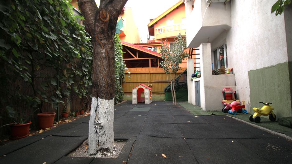 Casa de vanzare P+1+M Drumul Taberei Bucuresti - Poză 5