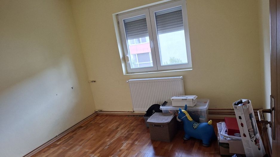 Apartament cu 3 camere -Zona Aradului - Poză 4