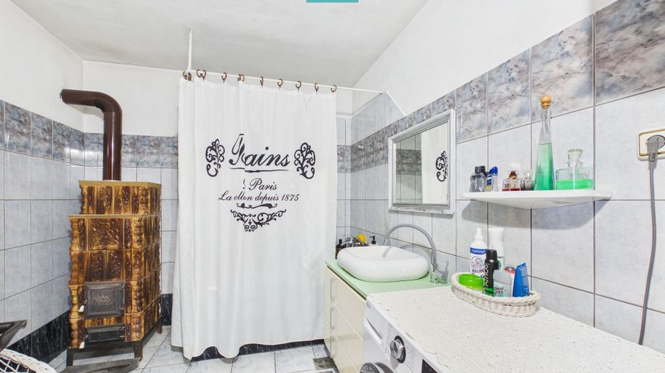 Casă cu 6 camere pe teren de 2029 mp – Miniş - Poză 15