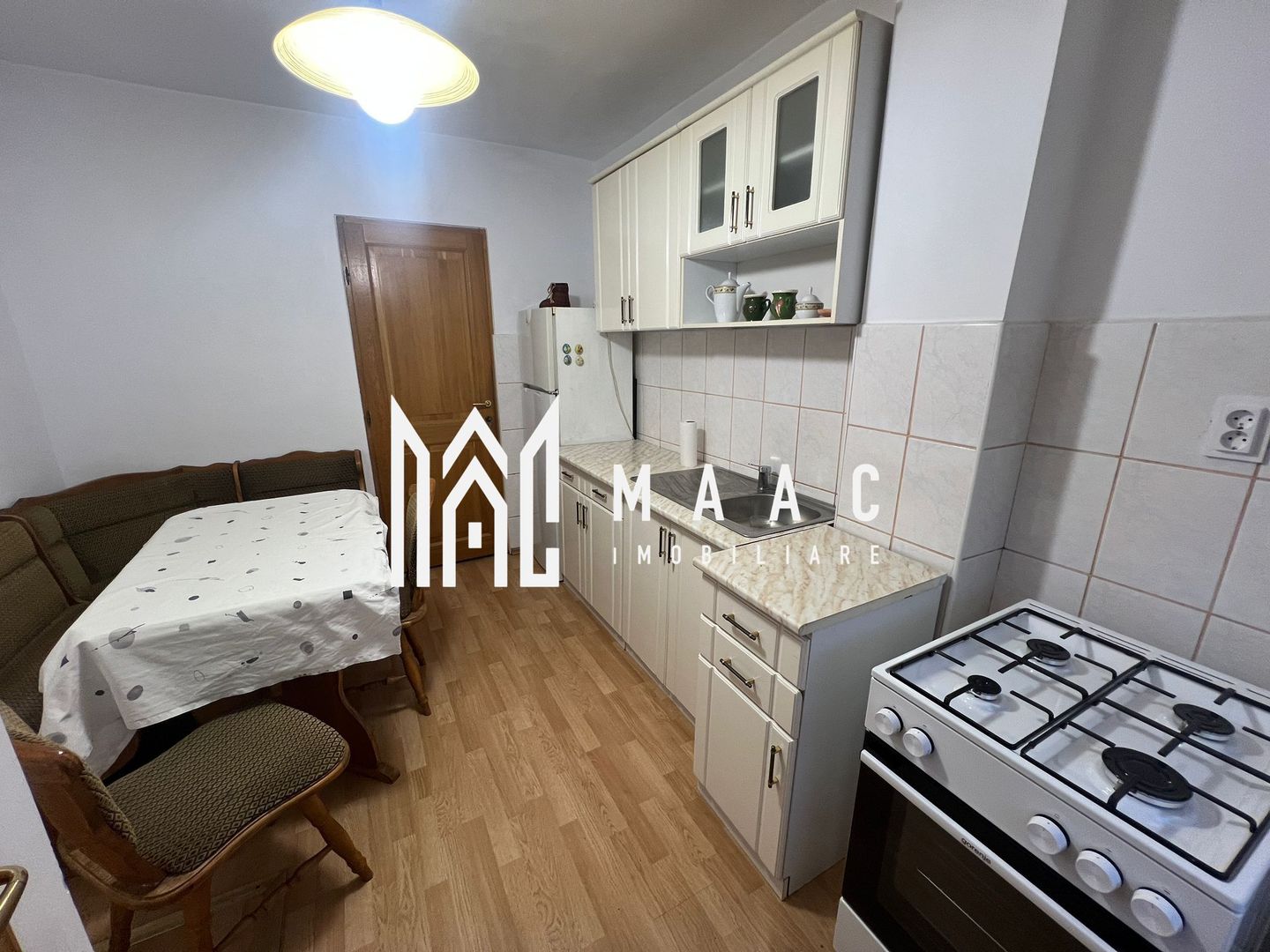 Apartament 4 camere | 100MPU | Balcon | Valea Aurie - Poză 2