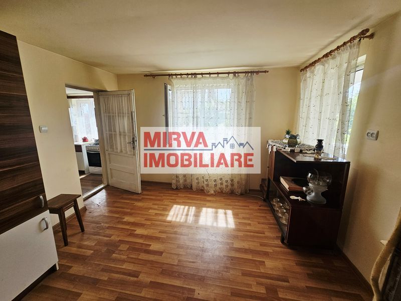 Casă cu 2 camere și teren generos, Dărmănești – Exclusivitate - Poză 23