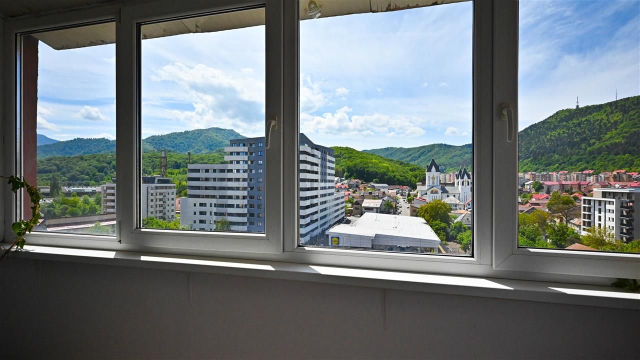 Rezidenta cu panorama montana remarcabila,linia Astra -  Racadau, Brasov - Poză 1