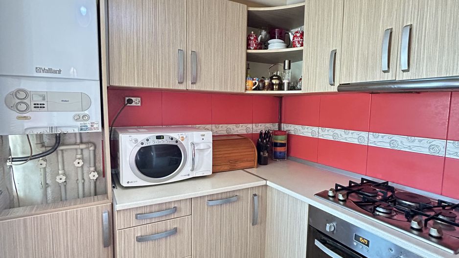 Apartament 4 camere 90 mp loc parcare centrala termica Inel 2 - Poză 3