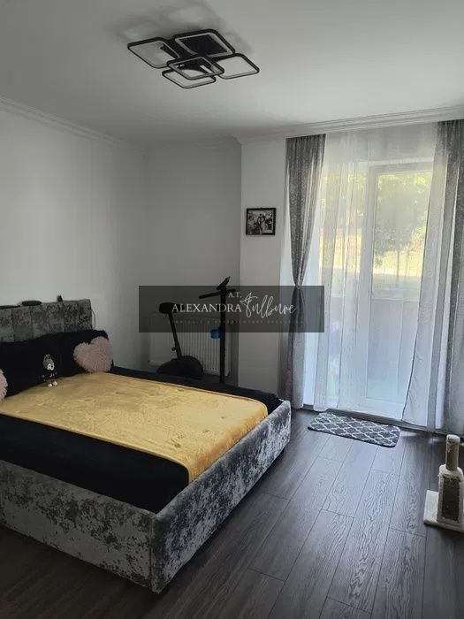 Apartament 3 camere, 2 bai, balcon, Teilor - Poză 3