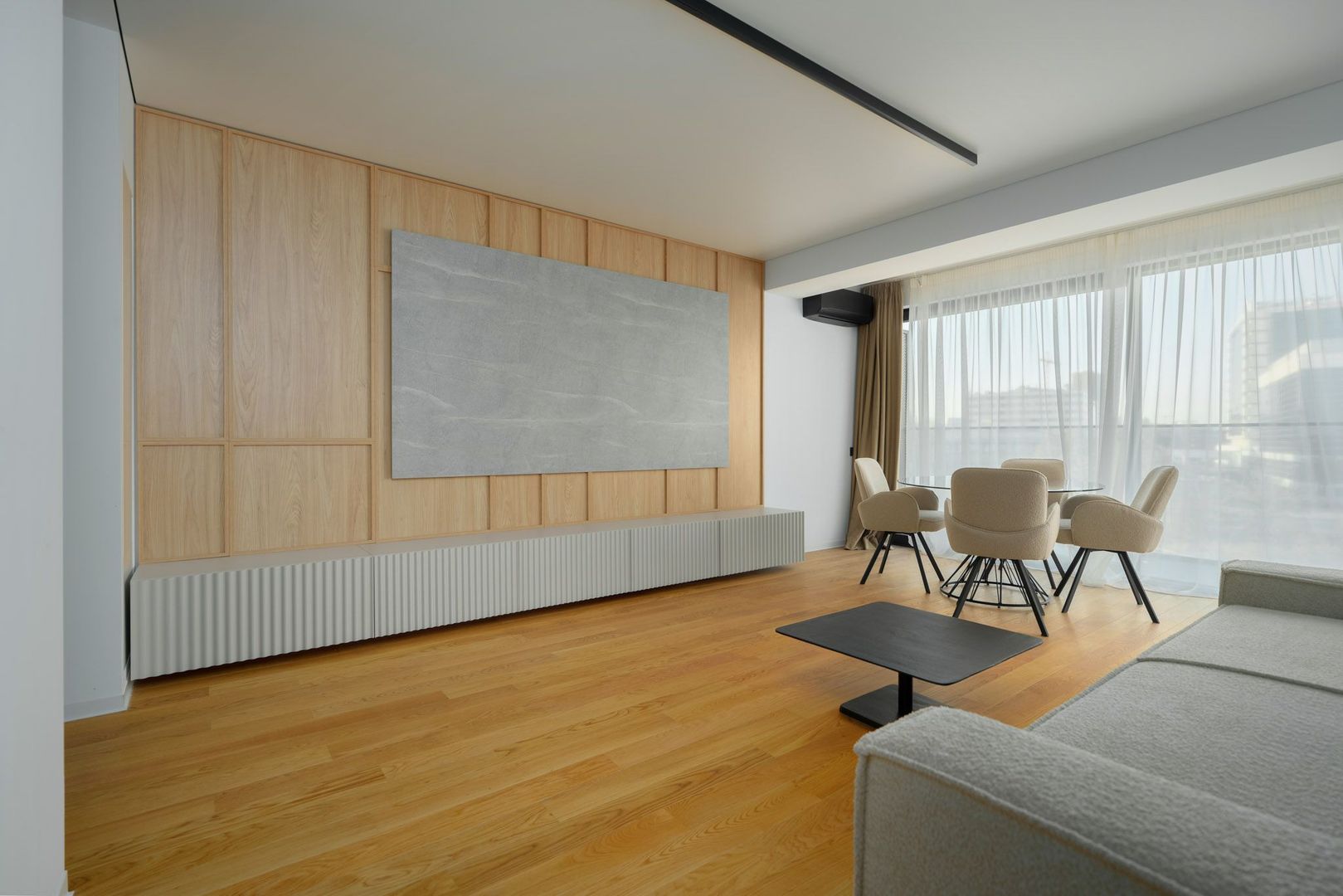 Apartament de Vânzare cu 3 Camere în Zona de Nord a Bucureștiului - Poză 1