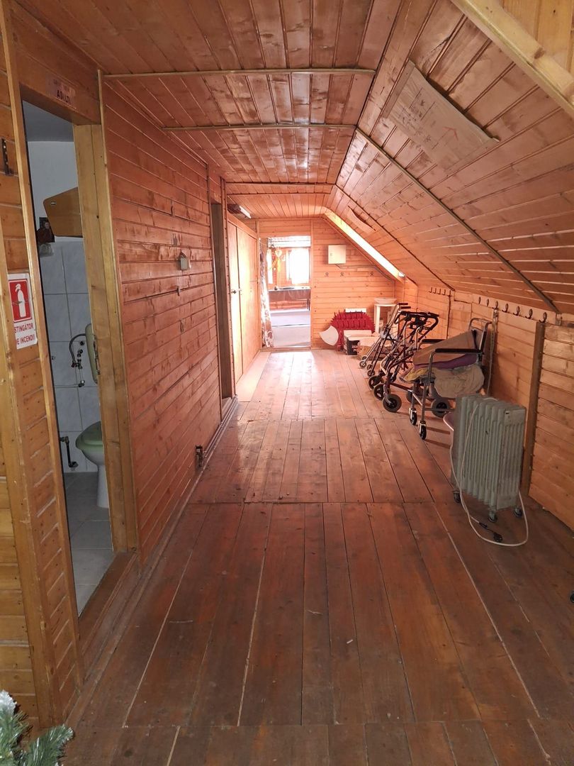 Casa cu 15 camere de vanzare in Bazna, Sibiu ( azil, pensiune) - Poză 30