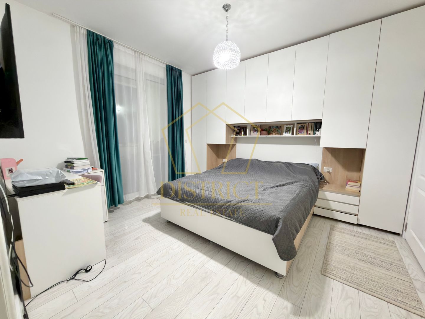 Apartament cu 3 camere, dressing si debara mobilat la etaj intermediar in Giroc. - Poză 6