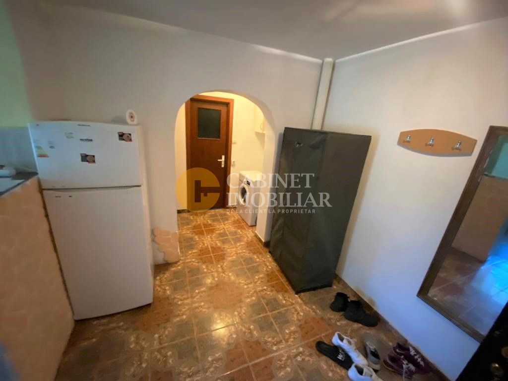 Zona Galata-Lidl, 2 camere decomandat ideal pentru investitii - Poză 8