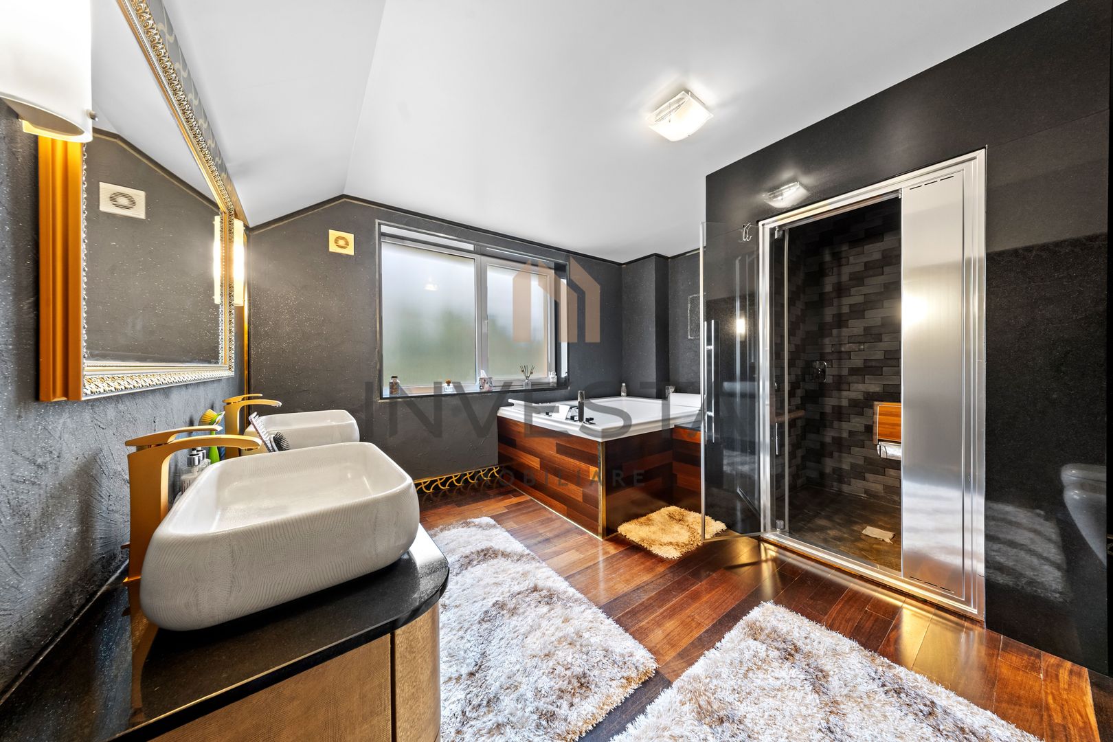 Vila cu teren de 1081 mp in cartierul Andrei Muresanu! - Poză 18