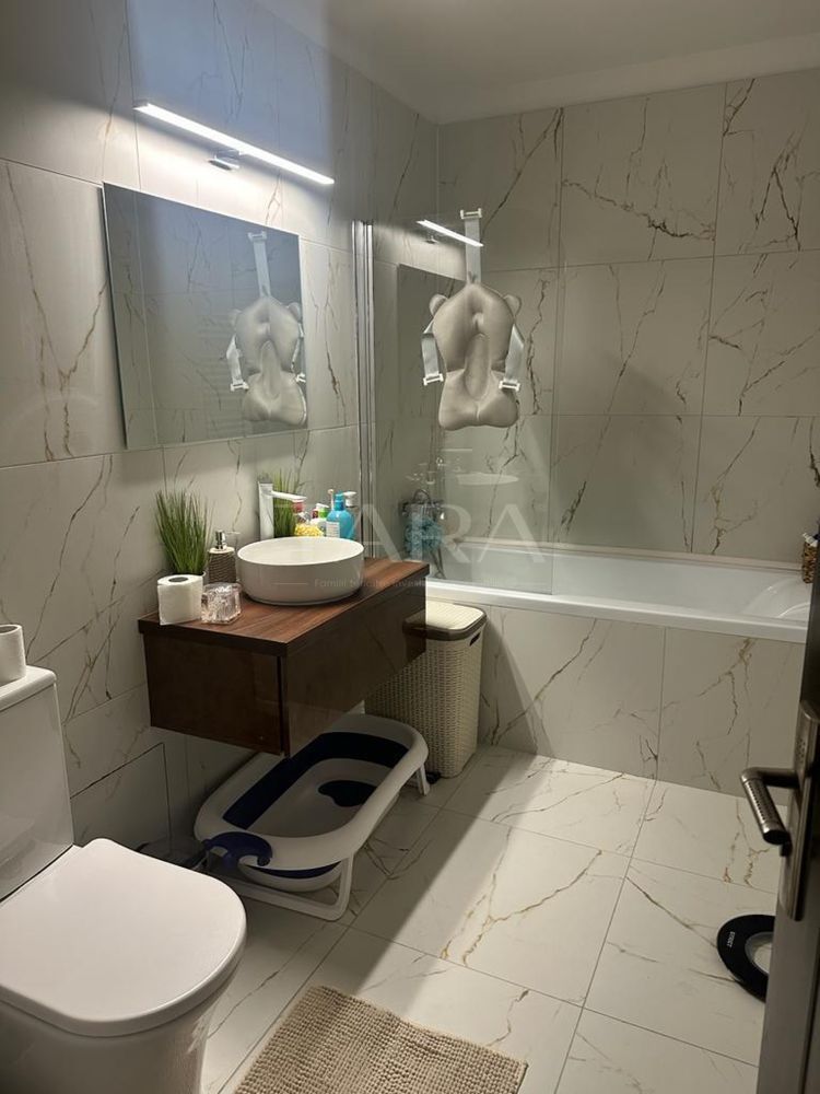 Confort și stil – apartament cu 2 camere, balcon și parcare in Terra. - Poză 6