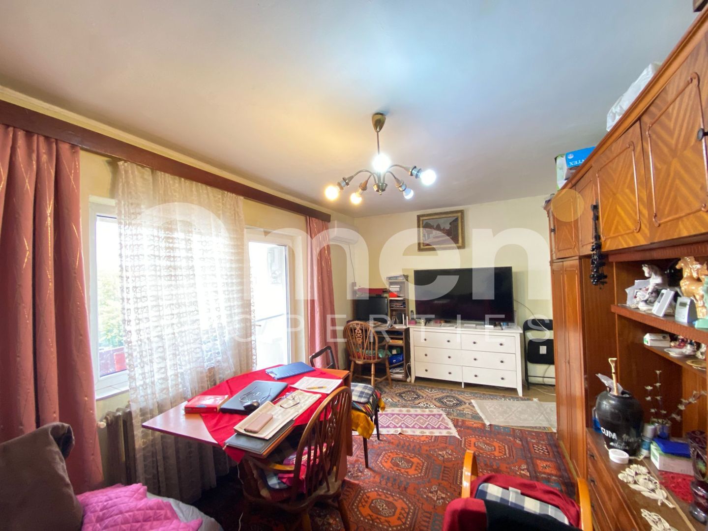 Apartament renovabil cu 4 camere decomandate, cu garaj,  zona Traian - Poză 1