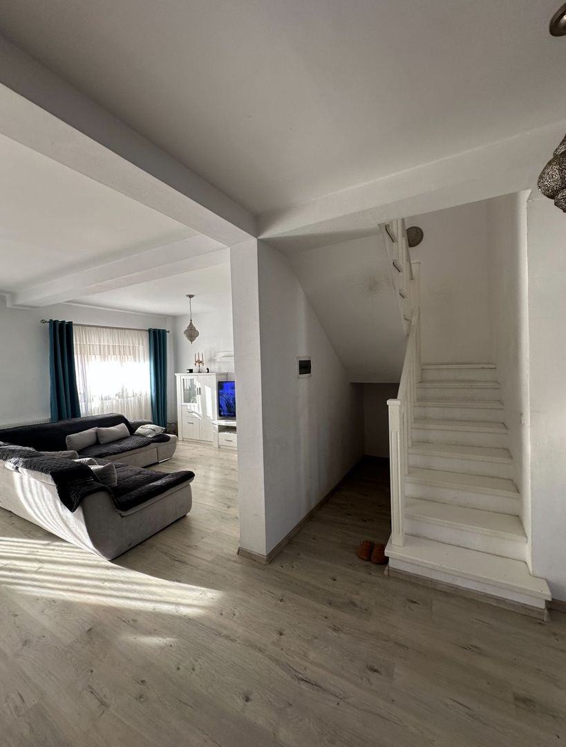 Casa tip instruita cu poziție buna - Poză 2