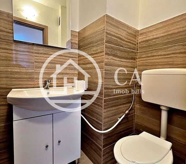 Apartament de vânzare cu 4 camere în zona centrală, Oradea - Poză 9