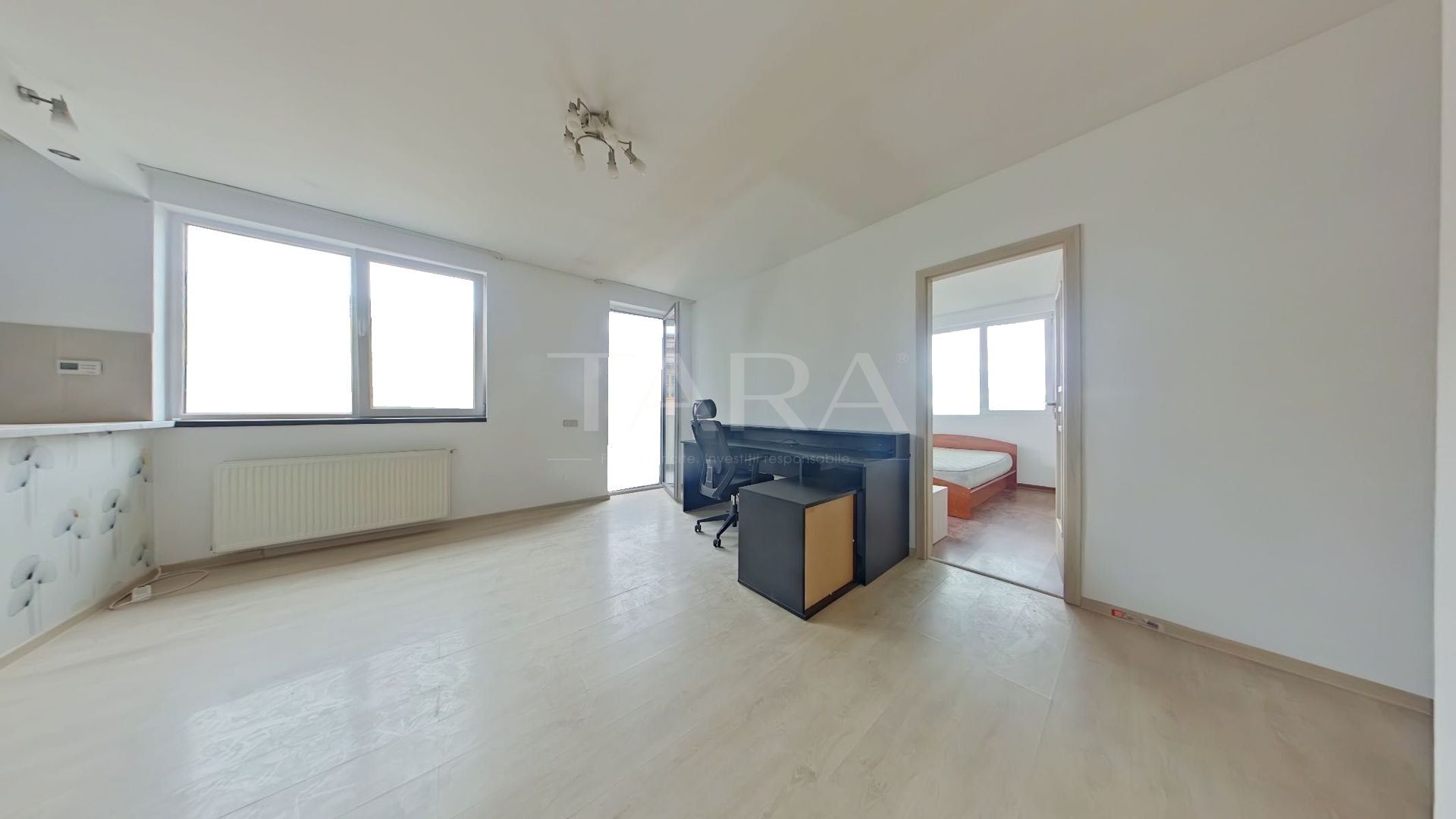 De vânzare apartament 2 camere cu terasă mare! - Poză 2