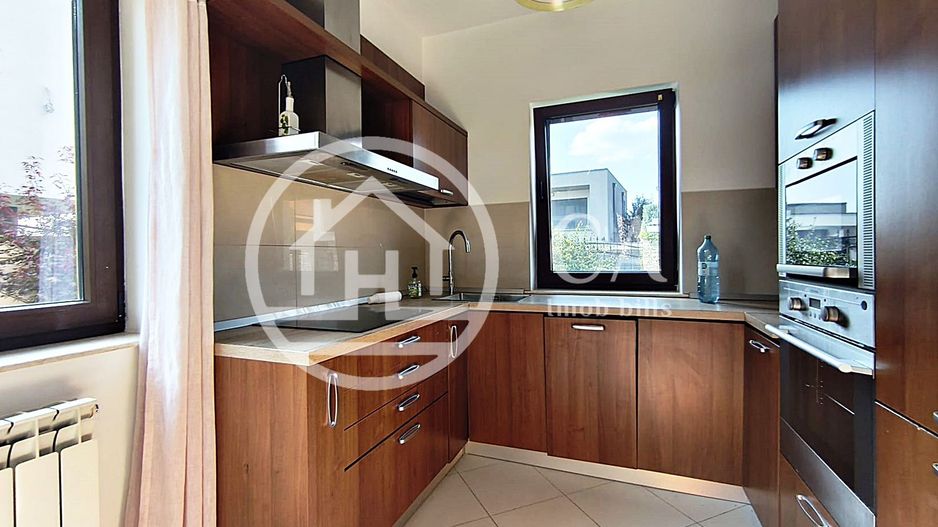 Casa de inchiriat cu 5 camere in cartier Viena, Oradea - Poză 7