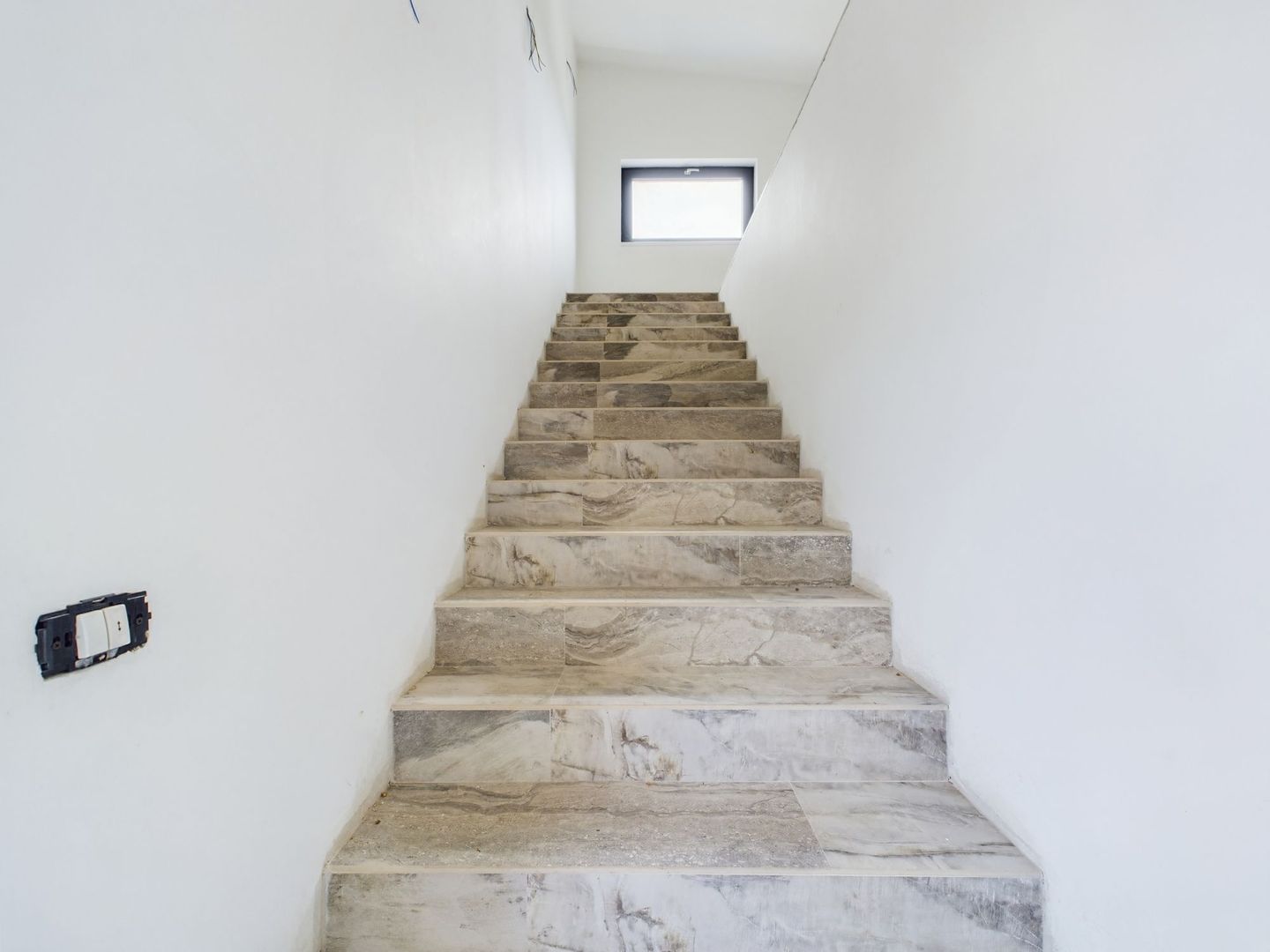 Casă în Dumbrăvița lângă pădure - Poză 5