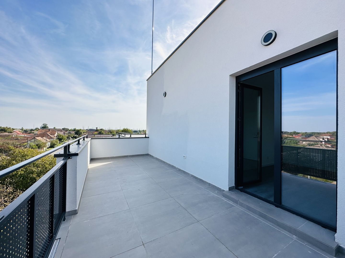 Apartament SUPERB 2 camere | Lift&Parcare | Terase 66 mp | Com 0% - Poză 2