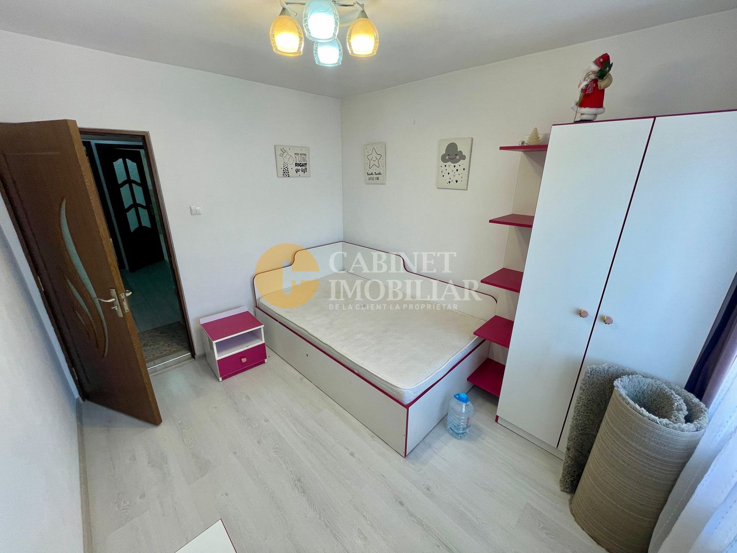 Galata - 3 Camere Decomandat - Mobilat/Utilat - 73 MP - Bloc dupa 1980 - Poză 7