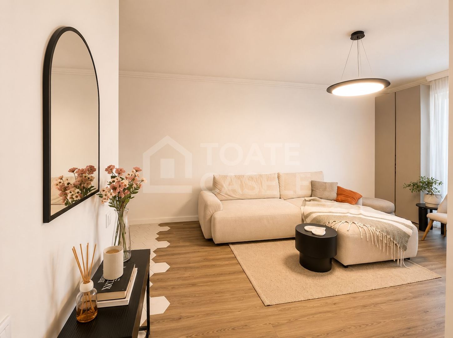 Apartament 2 camere, etajul 1, zona Dunării - Poză 2
