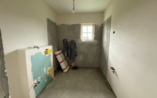 CASA CU 11 ARI TEREN - DRUM PRIVAT - LIVADA - Poză 4