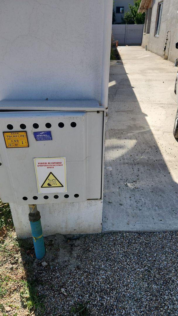 Casă individuală Domnești – curte 400 mp, 4 camere, utilități - Poză 13