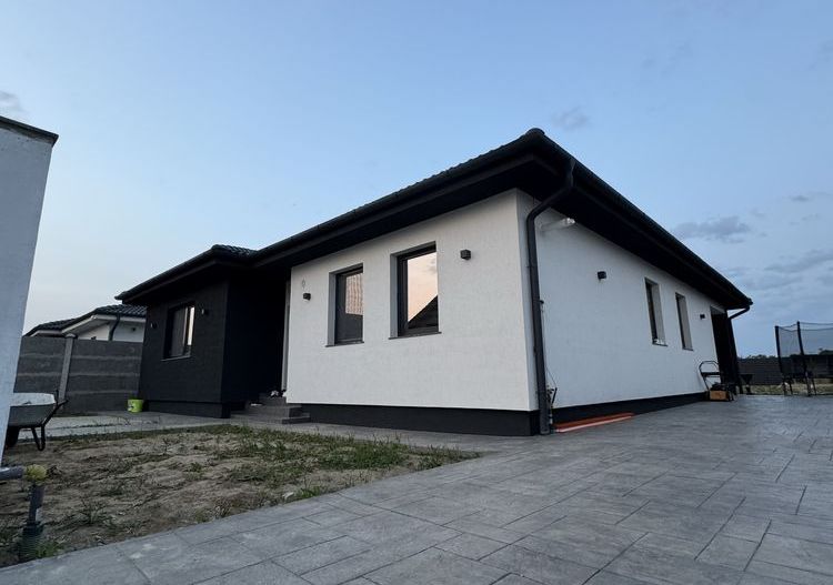 Vand casa str. Giulia ( odoreului ) - Poză 1