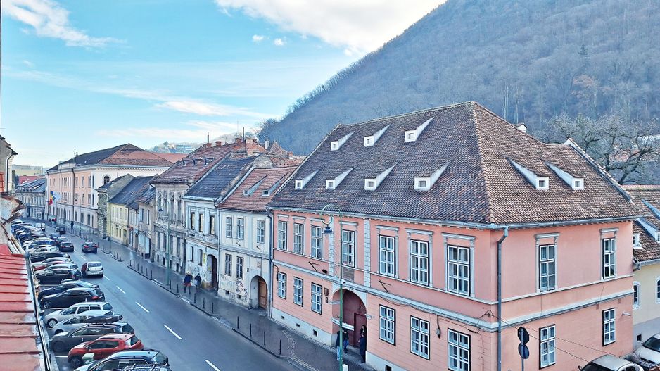 In Centrul Istoric al Brasovului apartament 100mp, vedere panoramica Comision 0! - Poză 23