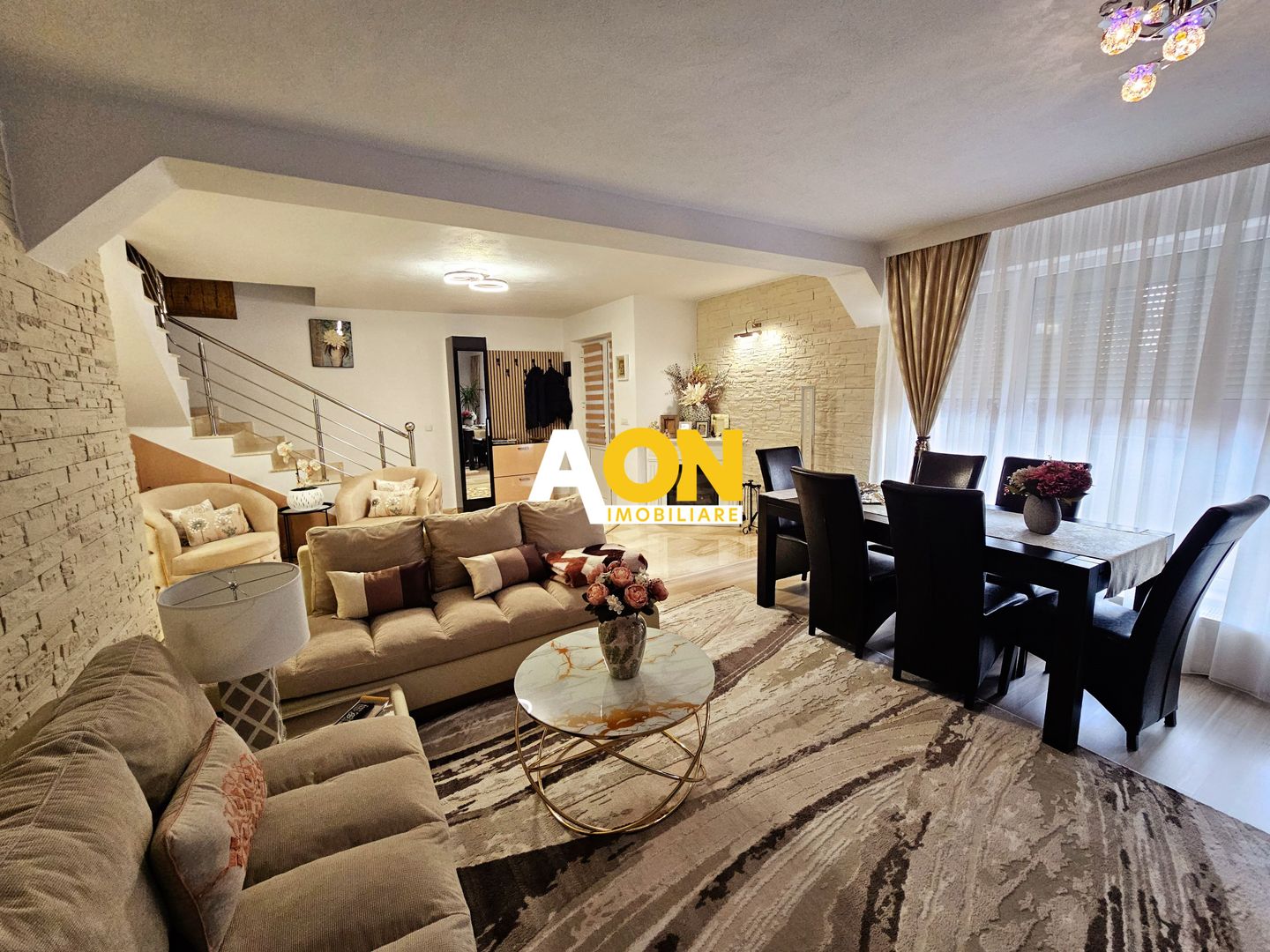 Casa tip triplex ( capat ), 4 camere, P+M, curte amenajata, Bărăbanț - Poză 1