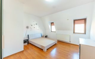 Apartament spațios, cu potențial multiplu, central - Poză 6