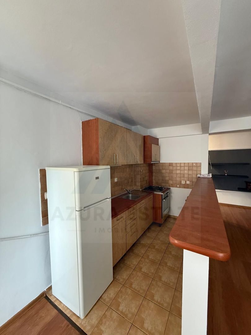 Apartament 2 camere etaj 2 cu parcare privata in zona Sub Arini - Poză 5