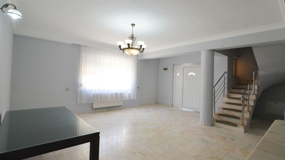 Inchiriem Vila individuala 6 camere cu panouri solare zona Pipera - Poză 5