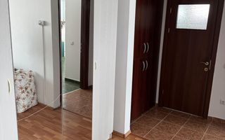 Apartament o cameră, 46mp, balcon, zona Farmec - Poză 5