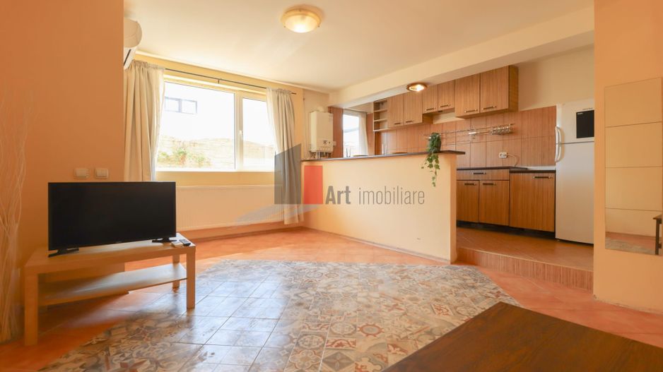 Apartamentul "QETO", bloc cu curte interioara, LIBER - Poză 7