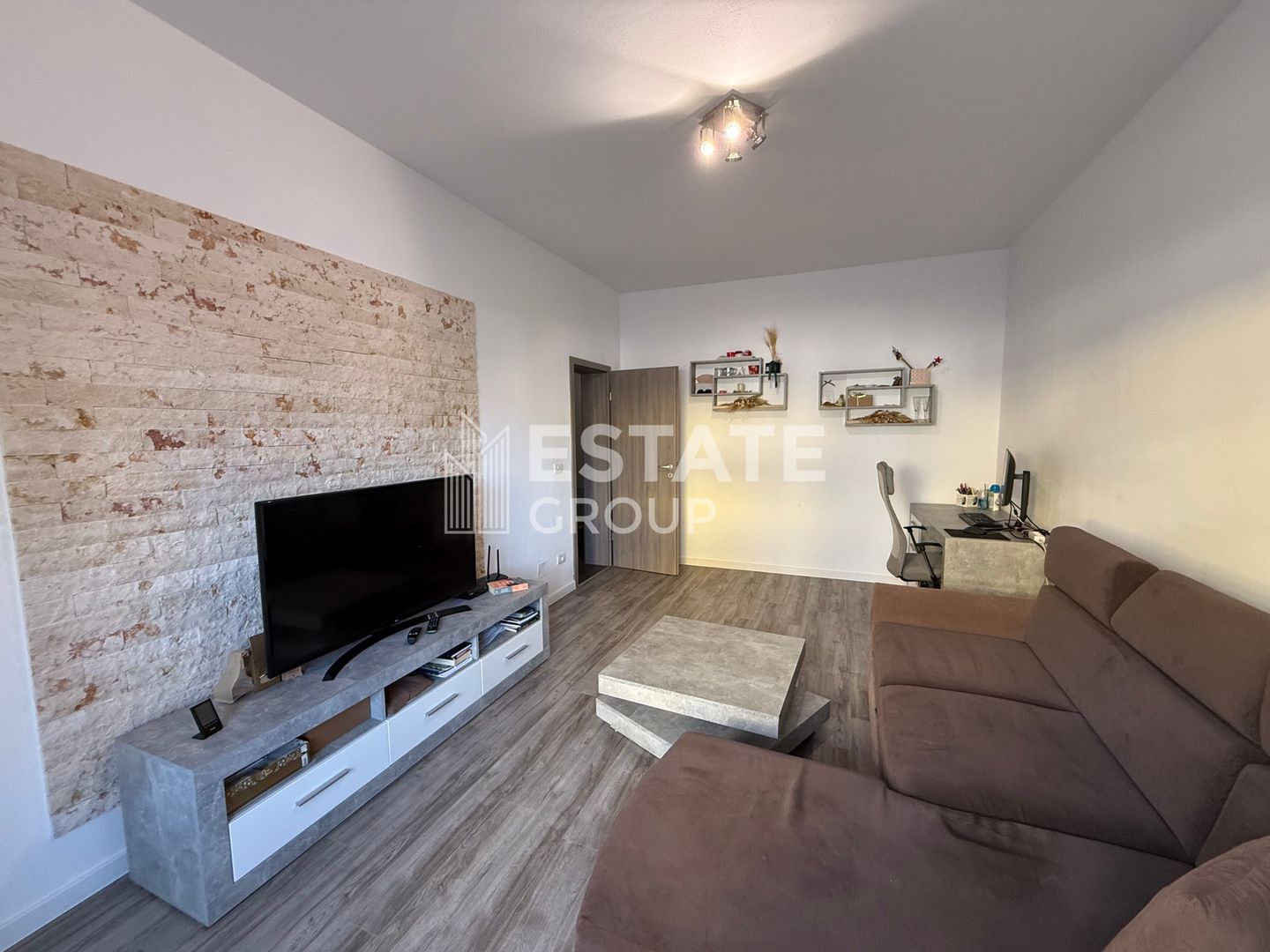 Apartament 2 camere decomandat, Zona Planetelor, Giroc - Poză 3