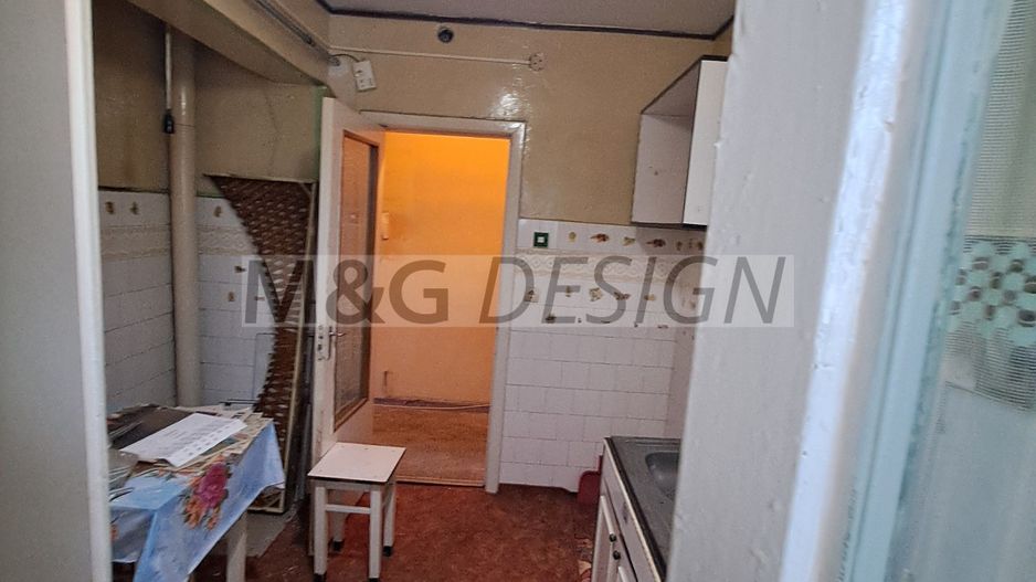 Etaj 2, Spitalul Judetean -Casa Tineretului 3 camere - Poză 7