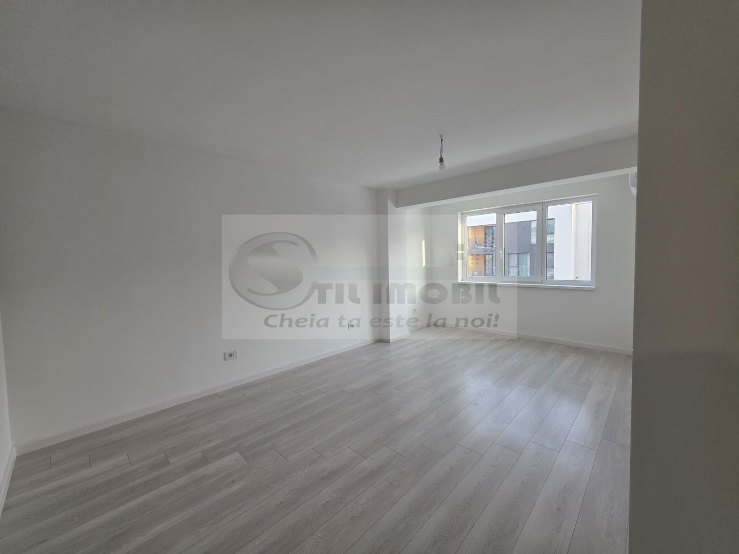 Apartament 2 camere – Etaj 1, balcon închis – Str. Soarelui, Păcurari - Poză 3