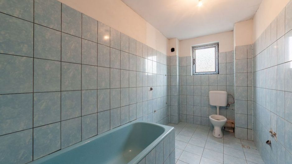 La 2 min de Campulung Muscel – 344 mp utili+ teren 4.563 mp -utilizare multiplă! - Poză 5