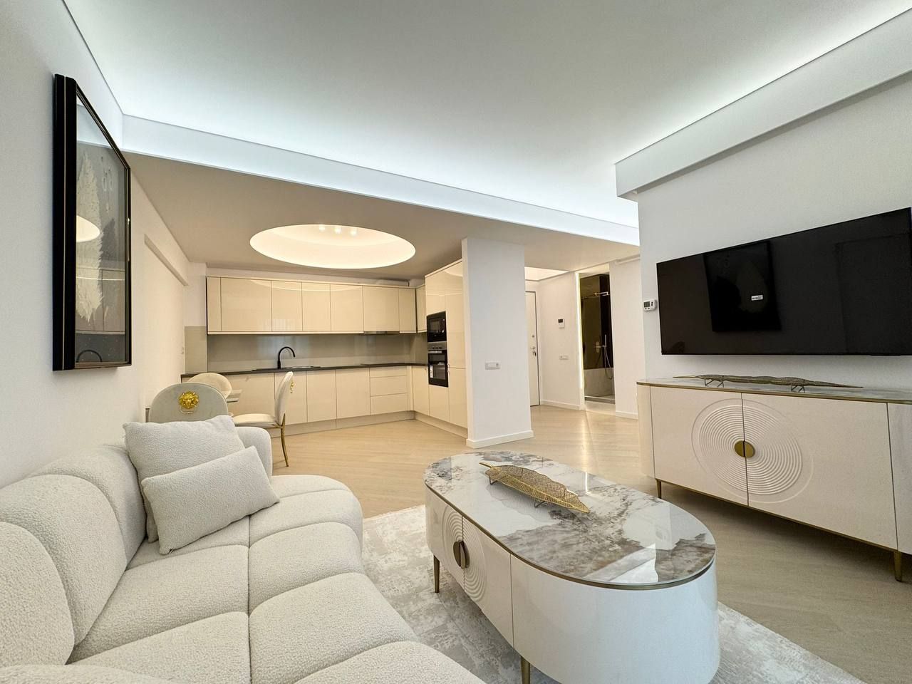 Apartament 3 camere de inchiriat - Cortina North - Poză 1