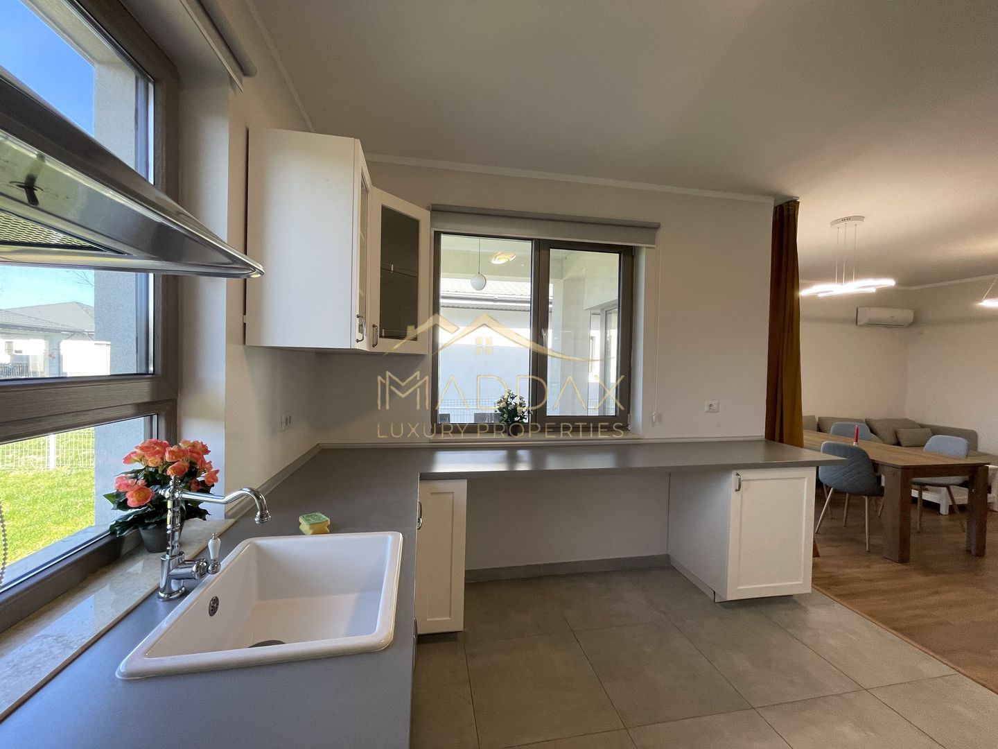 Vila moderna***4 camere***cu gradina//Cartier rezidential Corbeanca - Poză 3